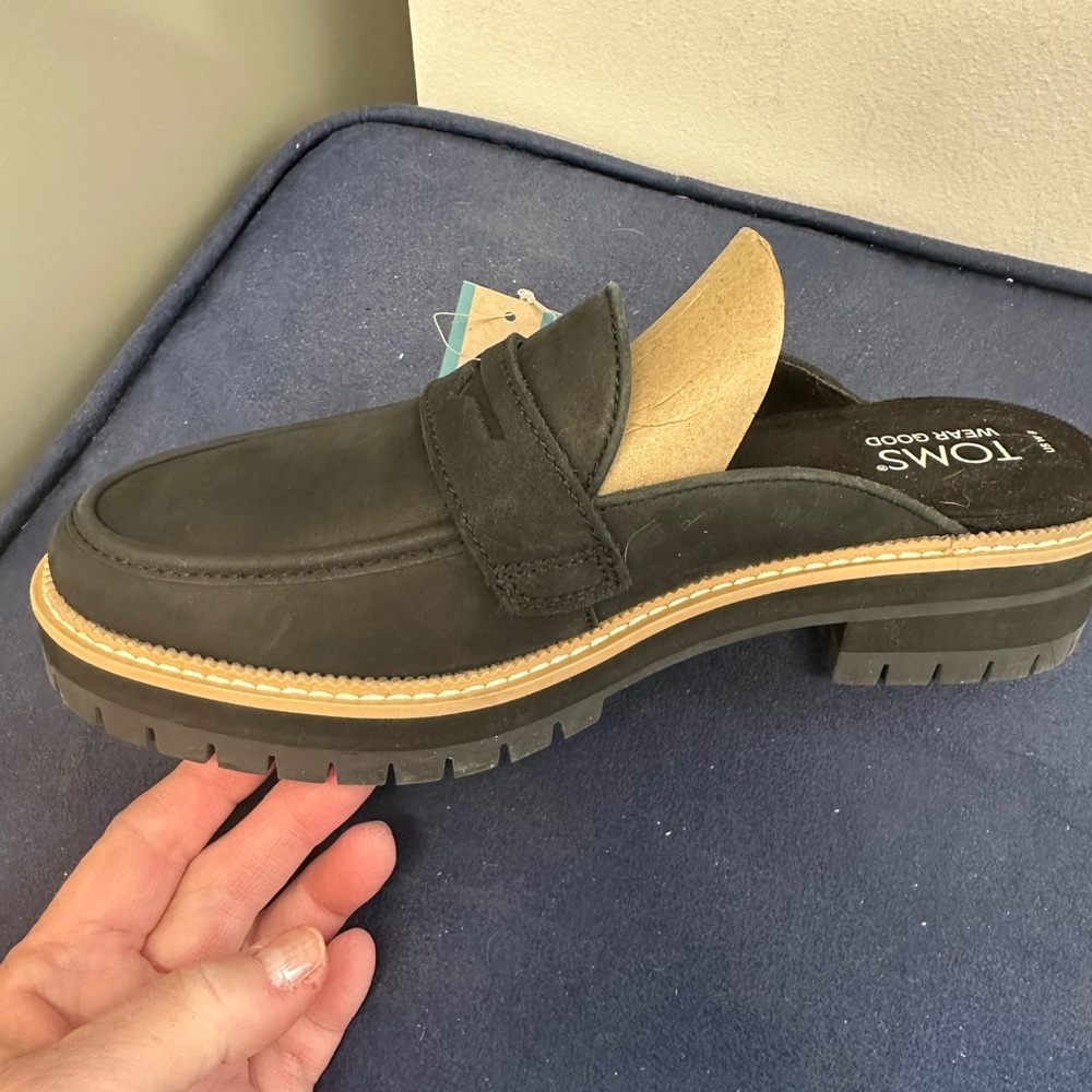 TOMS Woman's Black Slip-On Loafers